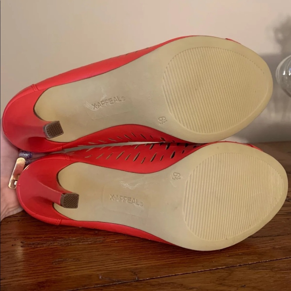 High heels - Picture 3 of 3